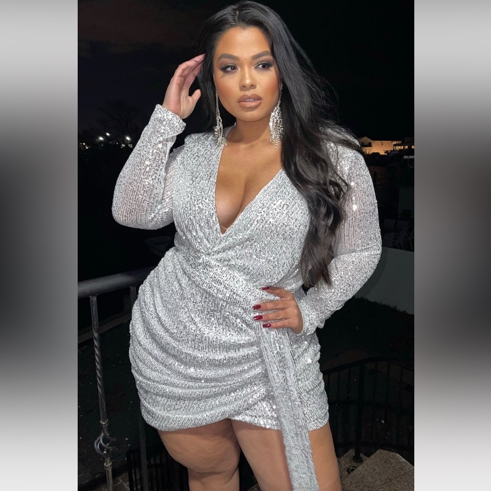 Fashion Nova Silver Sequin Dress Long Sleeve Bodycon